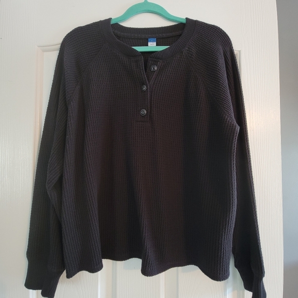 Old Navy Tops - Old Navy black thermal top